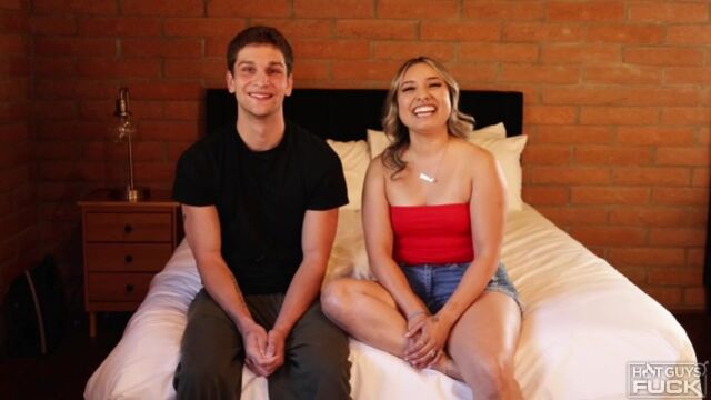 Eric Trooper is Chiseled! Drops a Creamy Load on Leslie Monroe's Stomach in His Debut!