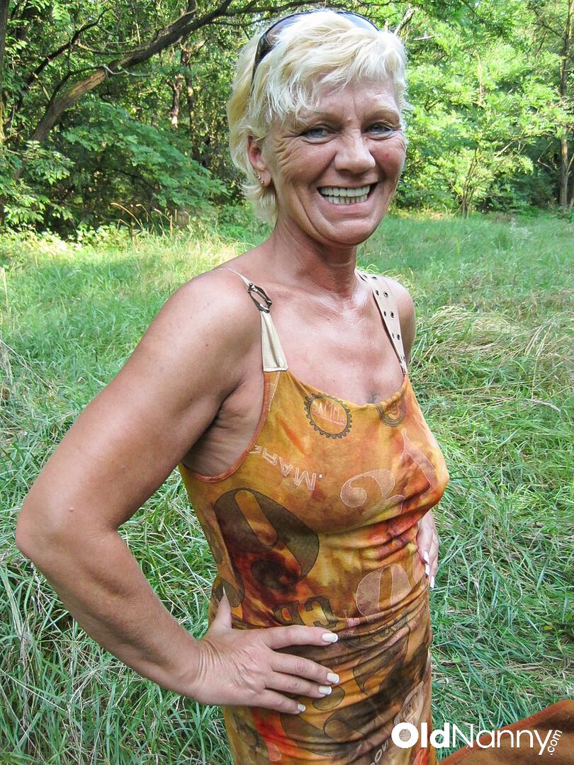 OLDER BLONDE GETS HER HAIRY PUSSY FUCKED IN THE WOODS