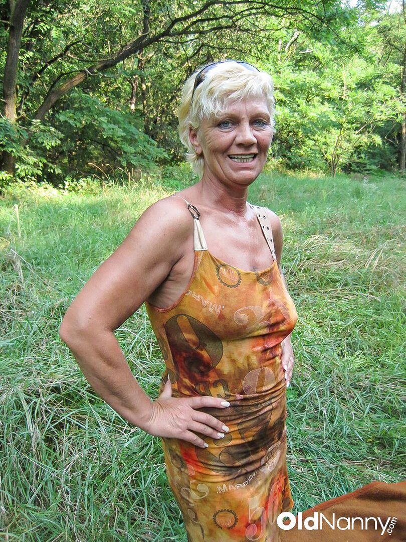 OLDER BLONDE GETS HER HAIRY PUSSY FUCKED IN THE WOODS