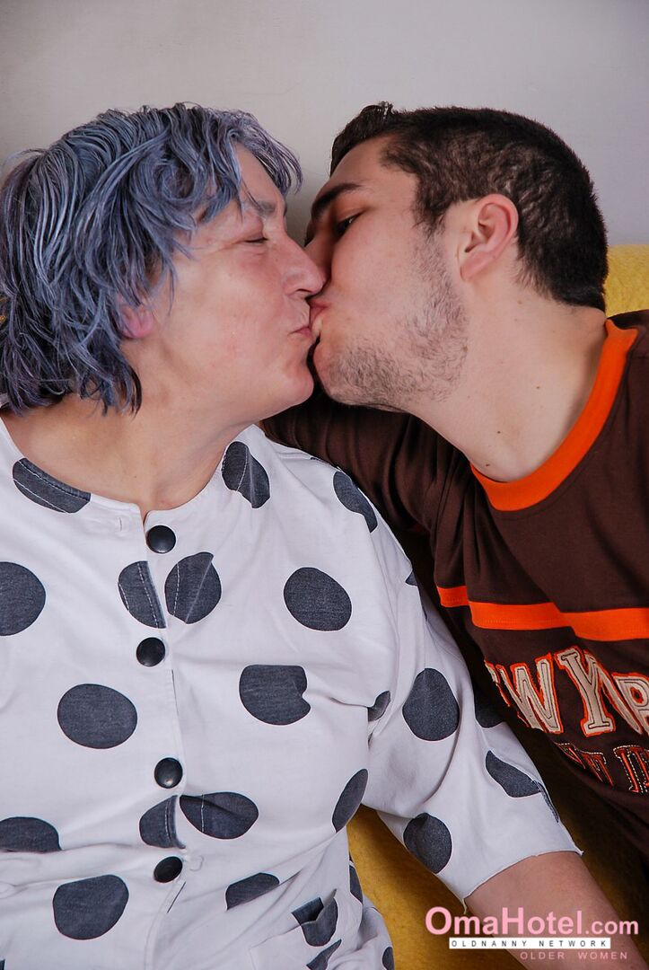 GRANNY ENJOYING TIME WITH YOUNG COUPLE