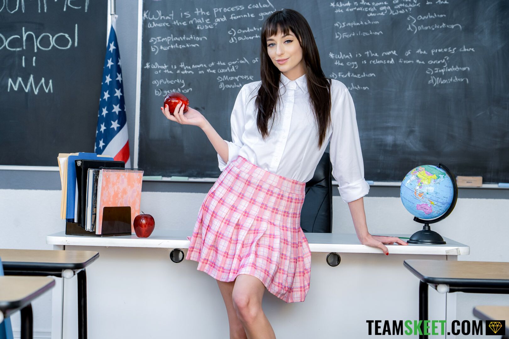 Breed Me, Mr. Jordan! Begging for Her Teacher’s BBC
