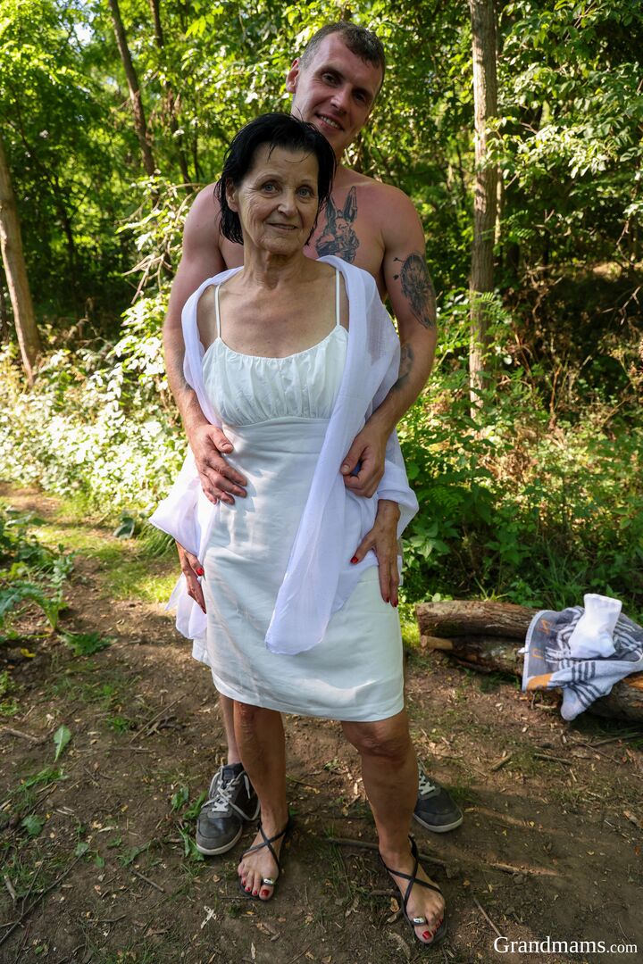 I'm a 70y old and I need to fuck