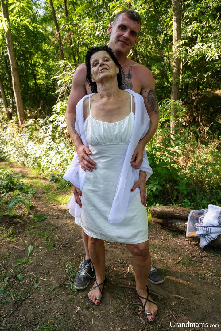 I'm a 70y old and I need to fuck