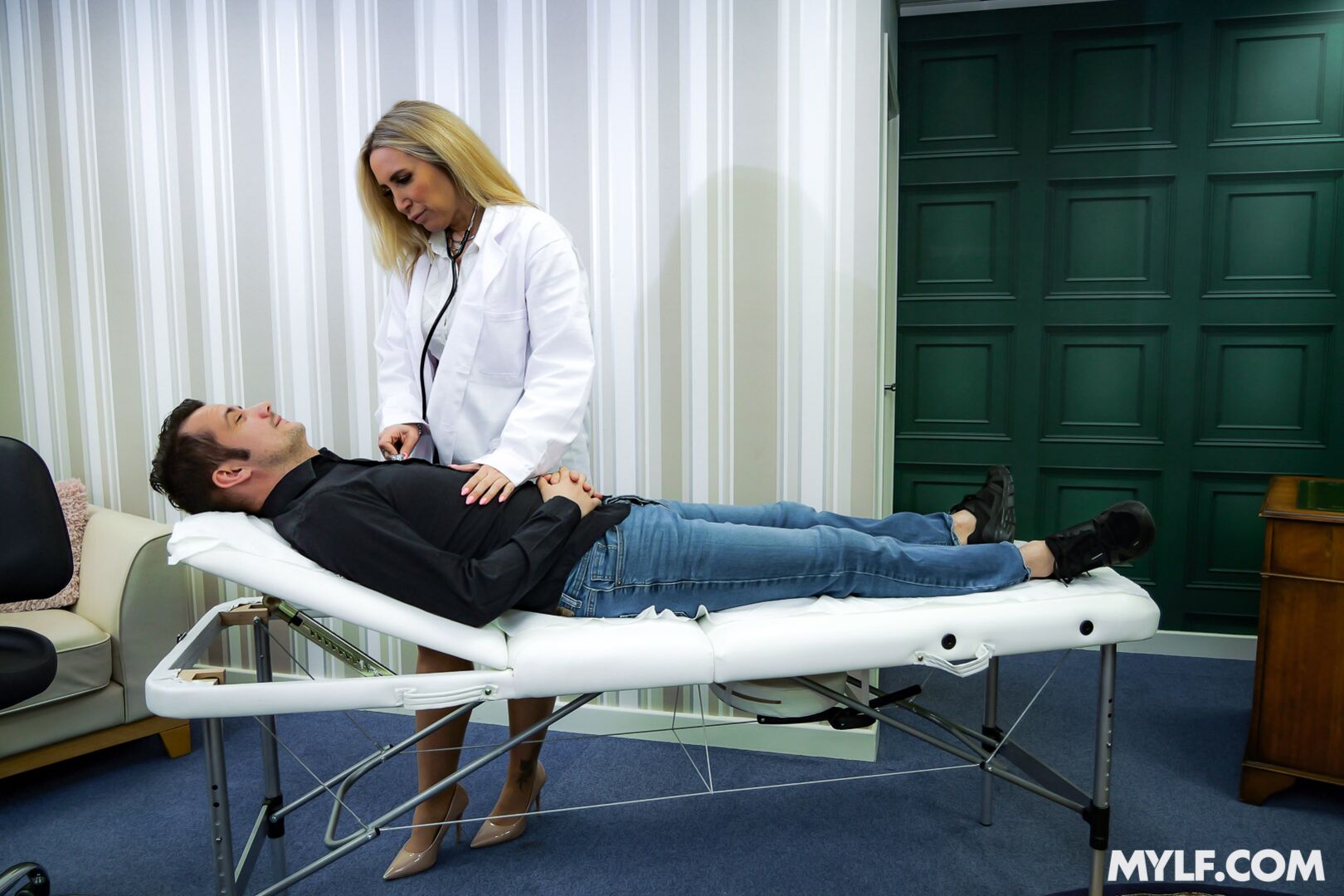 The Doctor Will Suck Your Cum Now (Karlie Simon Debut)
