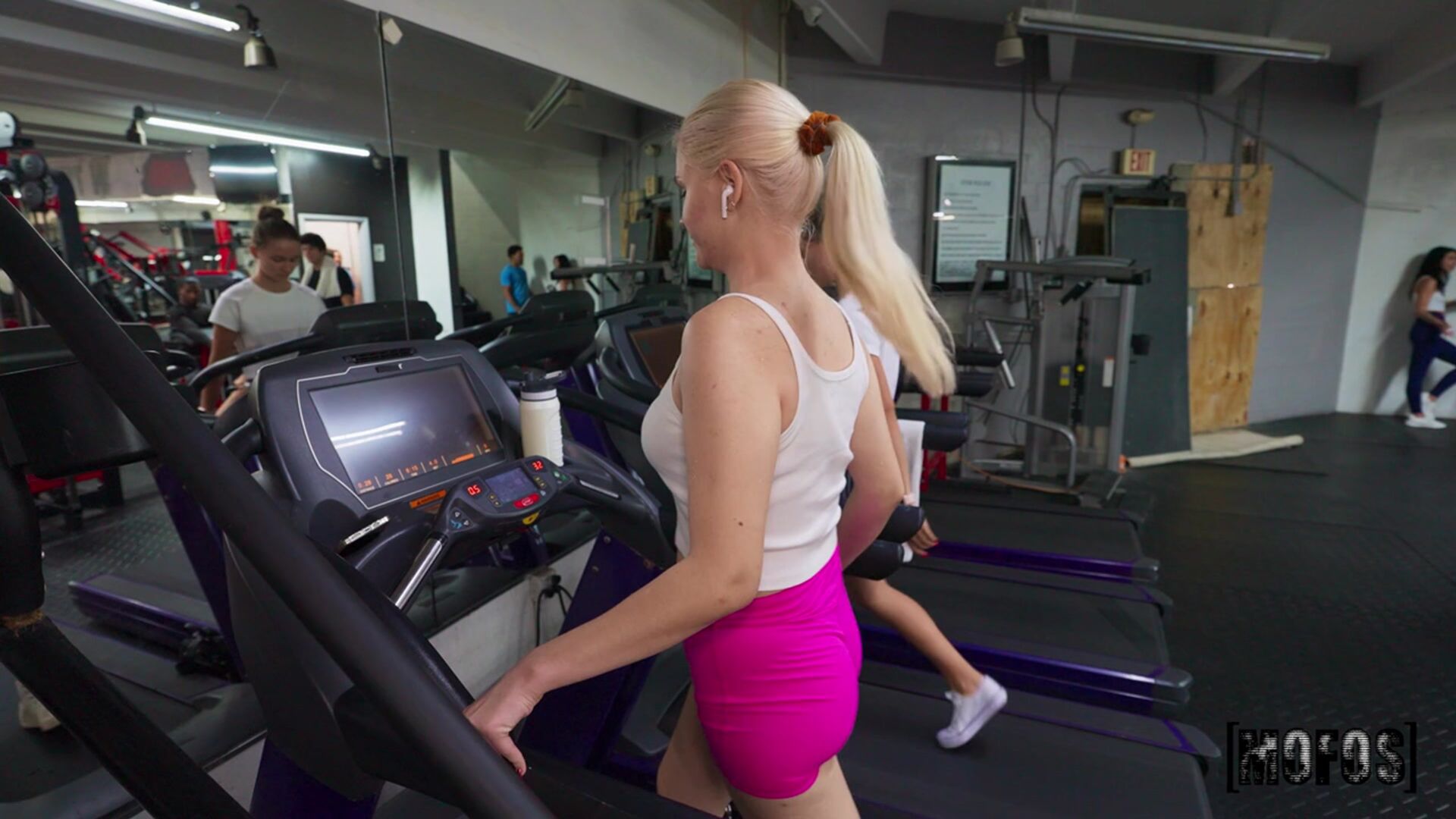 Sneaky Gym Nookie