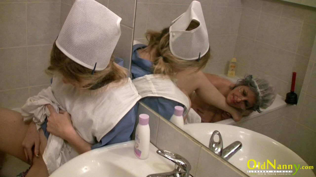 NURSE TRYING WET PUSSY