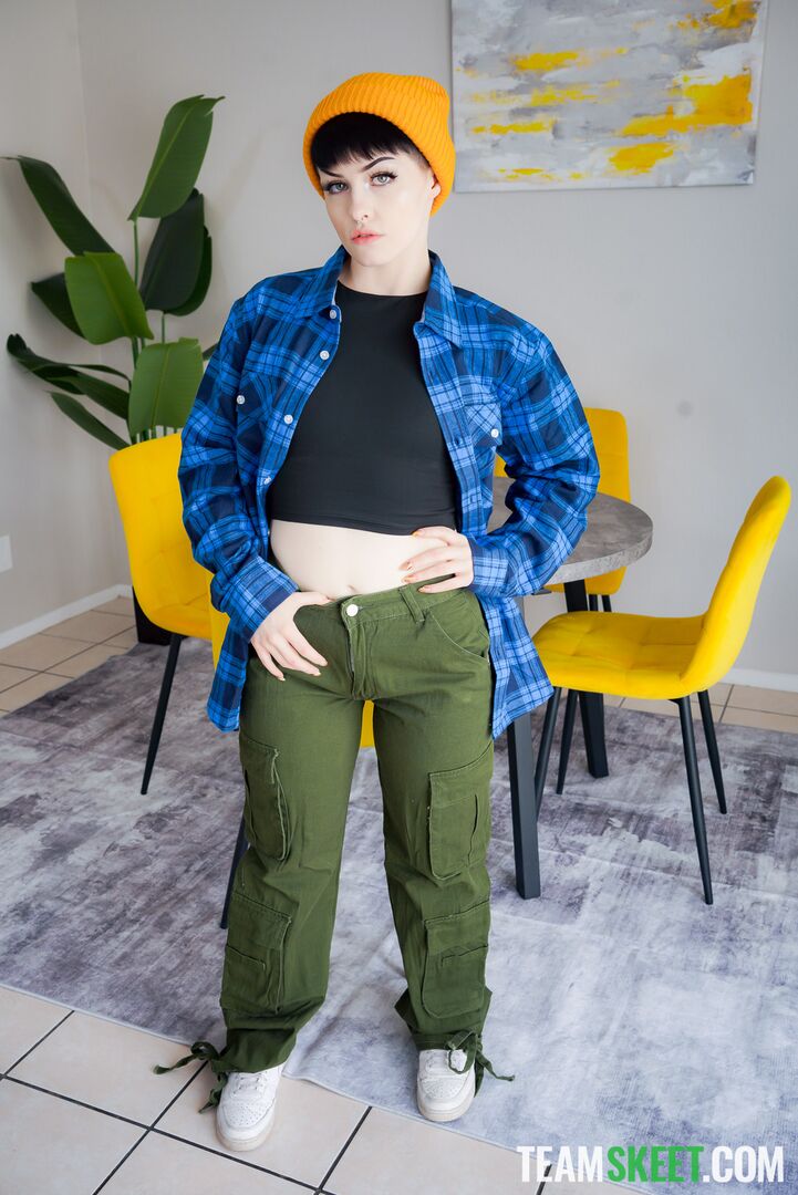 “You Like Wearing Daddy’s Shirt?” Tomboy’s First Standing 69
