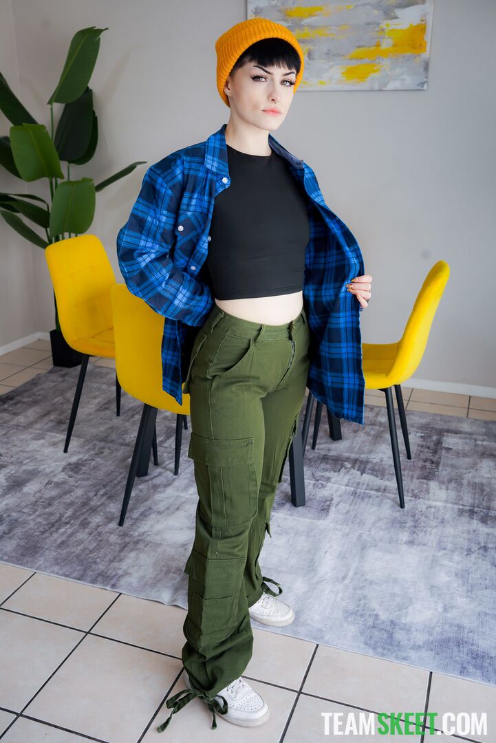“You Like Wearing Daddy’s Shirt?” Tomboy’s First Standing 69