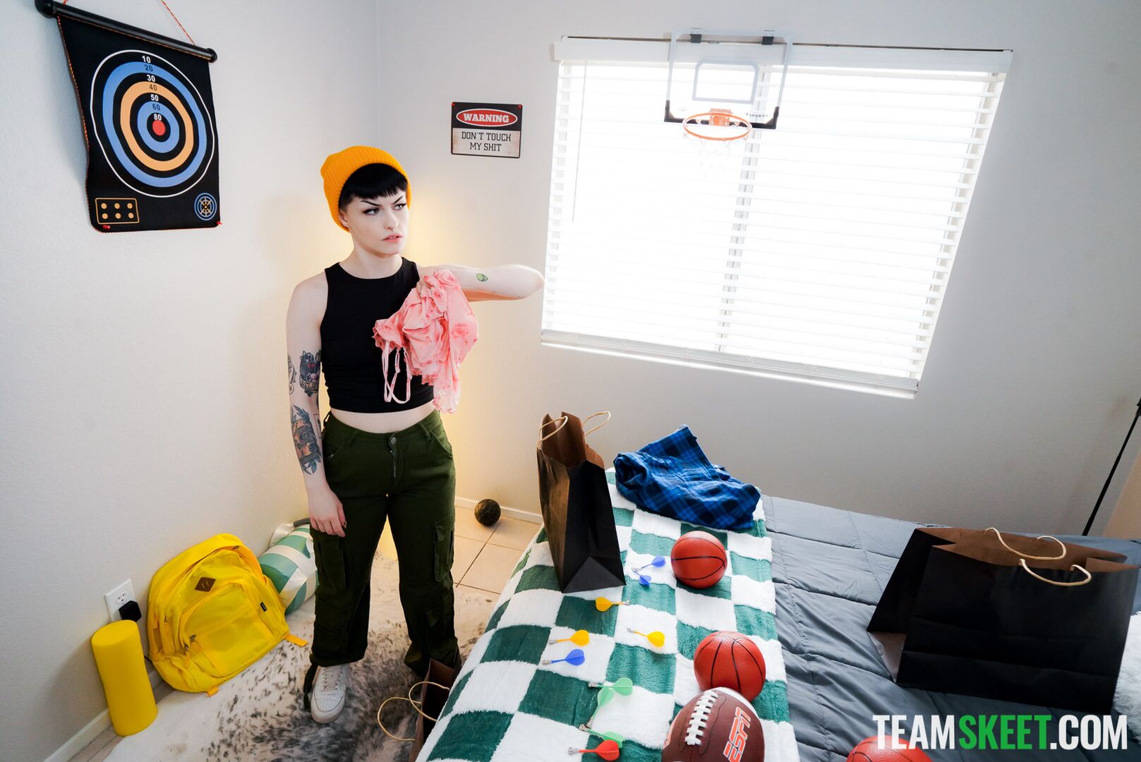 “You Like Wearing Daddy’s Shirt?” Tomboy’s First Standing 69