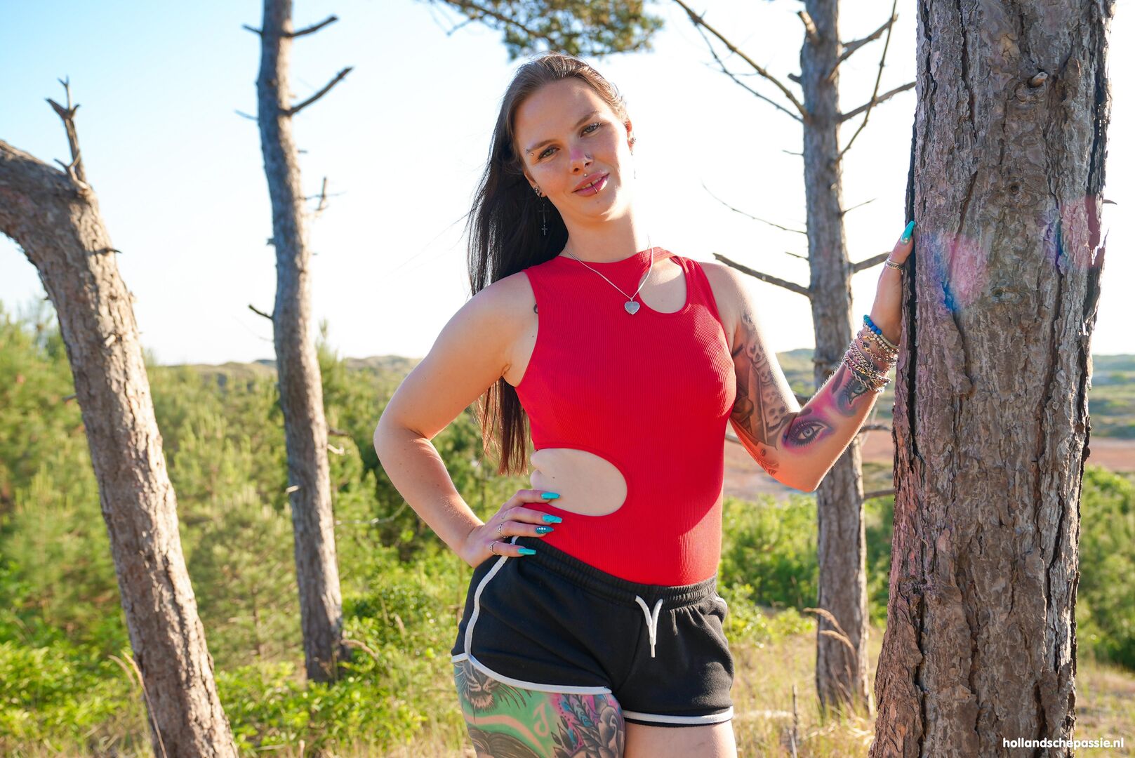 Buitensex met sexy Sacha Carina