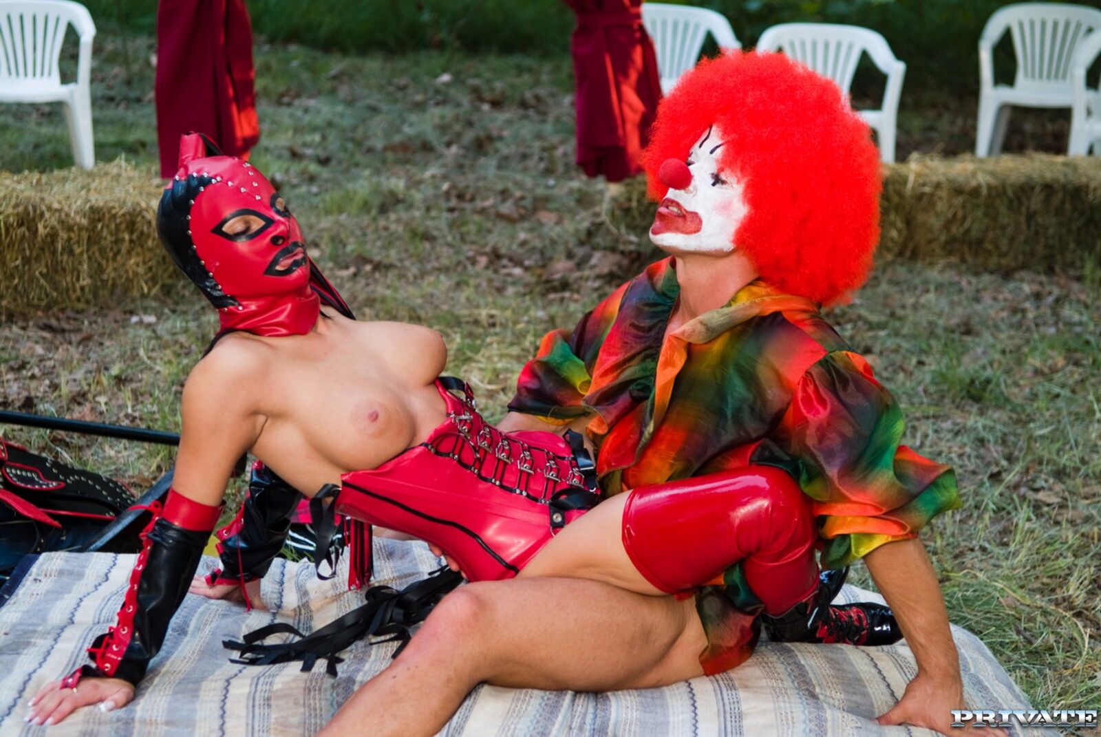Nikky Has Outdoor Fetish Inspired Threeway Sex