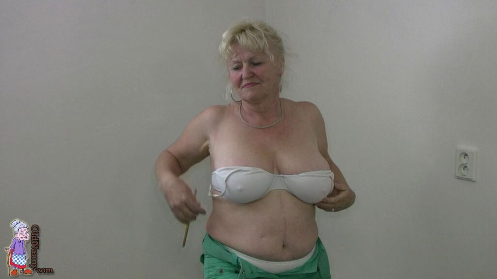READY FOR NUDE WORKOUT