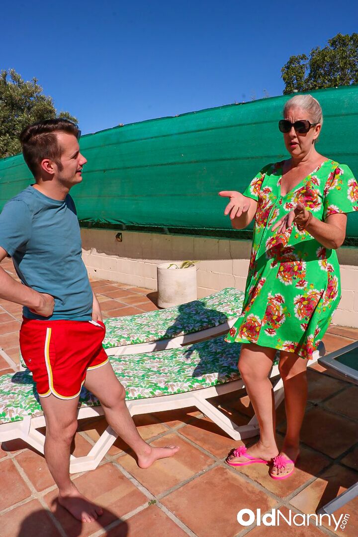 TRIAL SEX BEFORE HEN PARTY