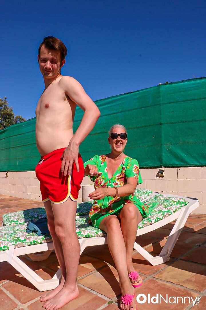 TRIAL SEX BEFORE HEN PARTY