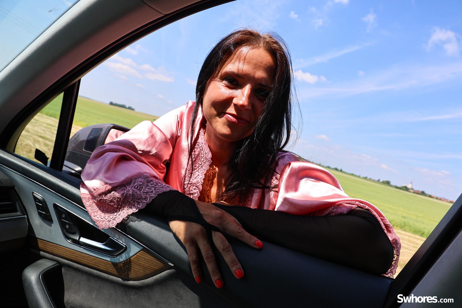 From hitchiking to street girl