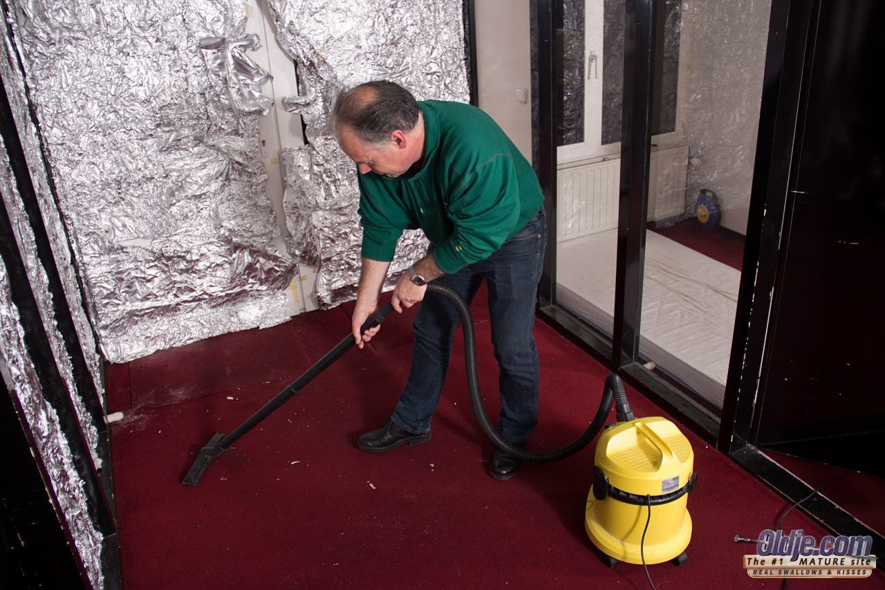 Dummy Housekeeper