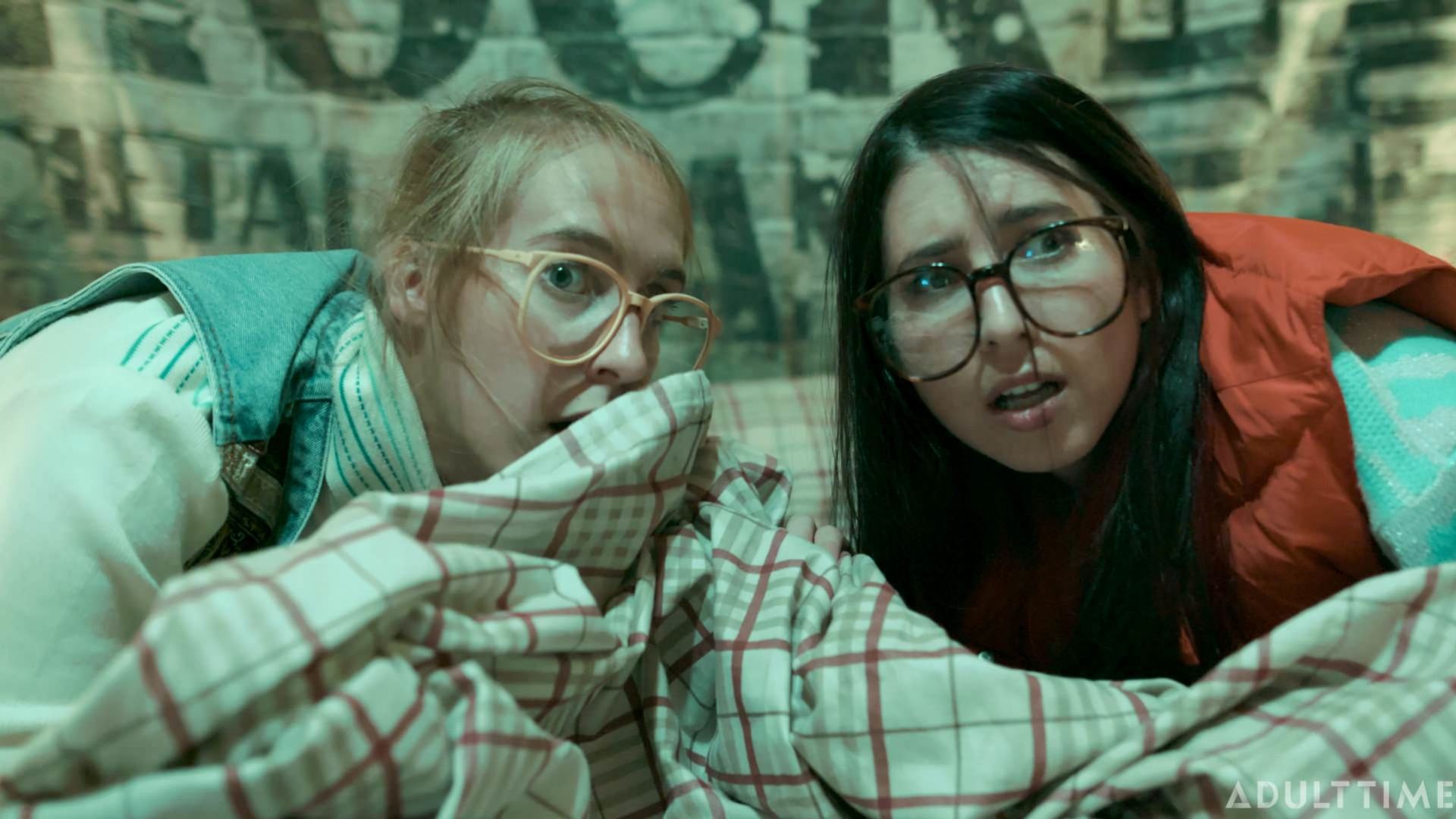 Girlcore | S2 E3 | SHE BLINDED ME WITH SCIENCE
