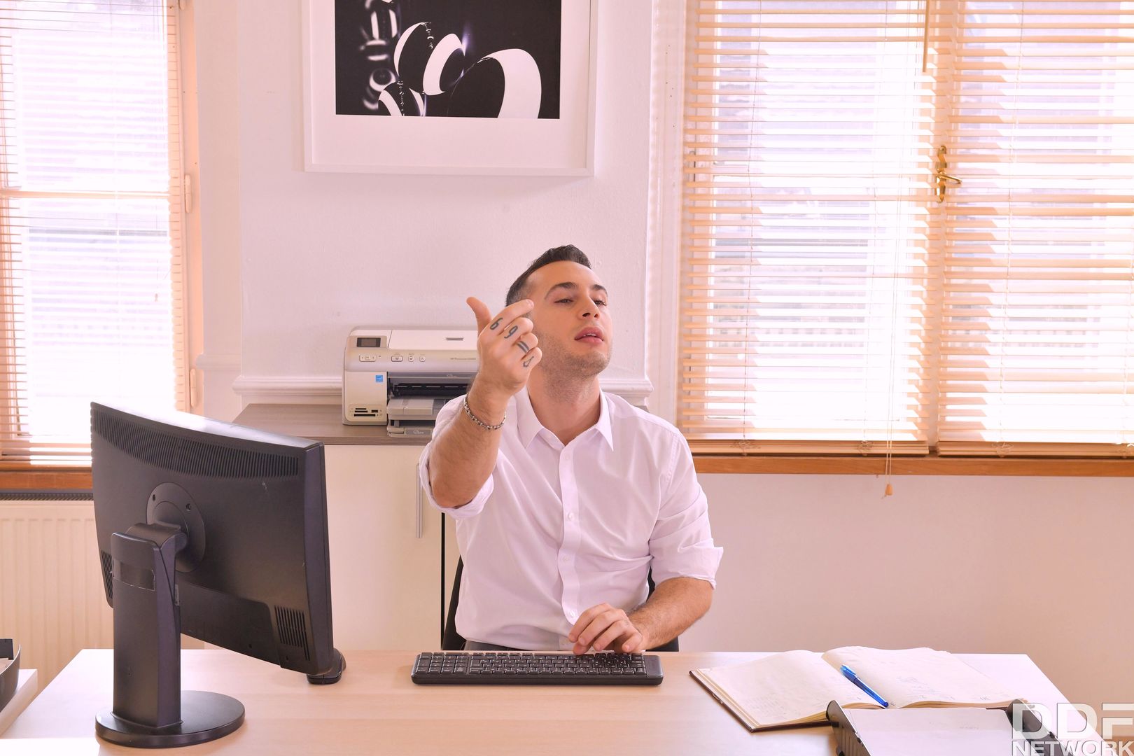 Sexy Secretary Fucked By Boss