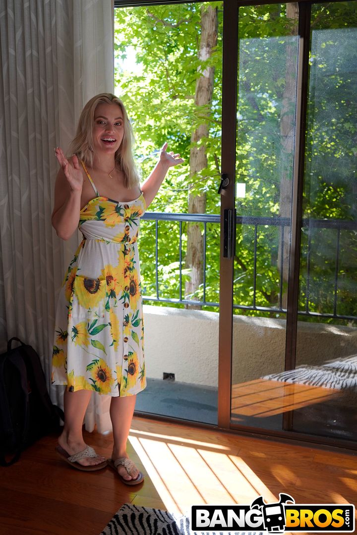 Sloan Harper's Sexual Beach Vacation Day 1