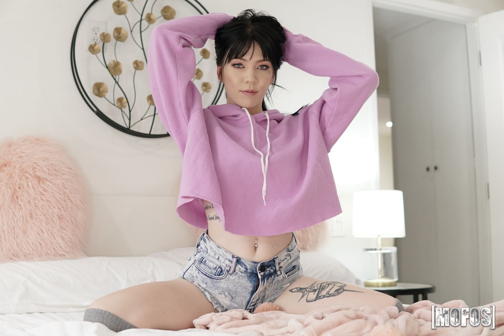Let's Play With Leda