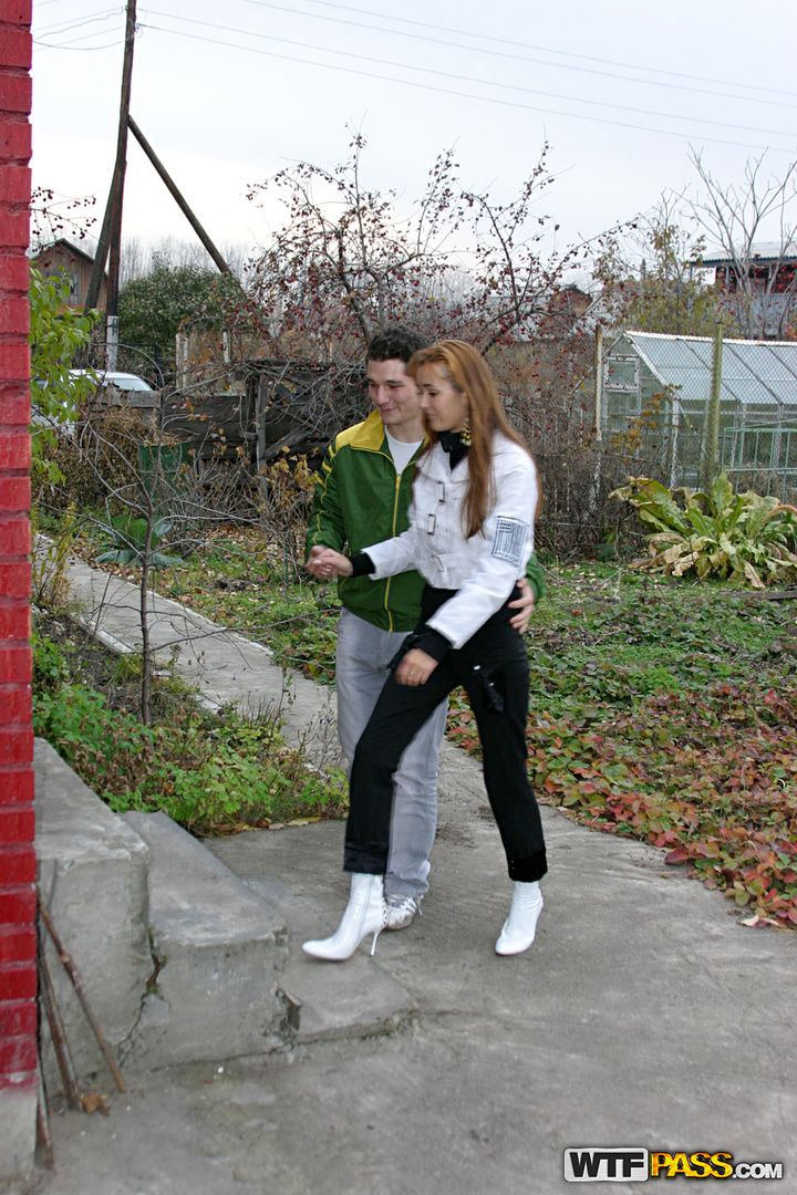 Pickup sex scene near country house