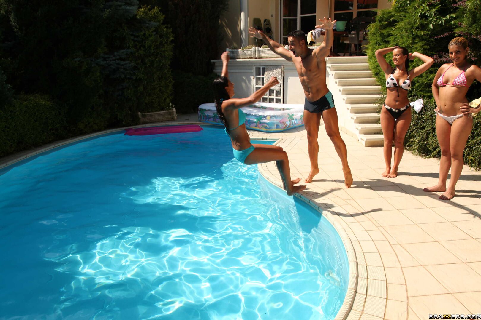 Euro Pool Party