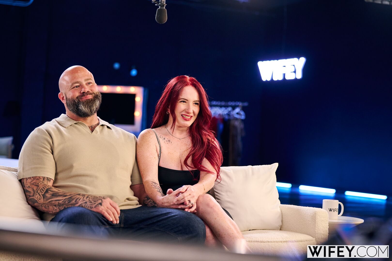 Peach And Dan - Redheaded Hotwife Gets BBC Tag-Teamed