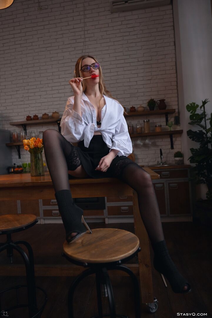 Rita Fizzi Video Release StasyQ 664
