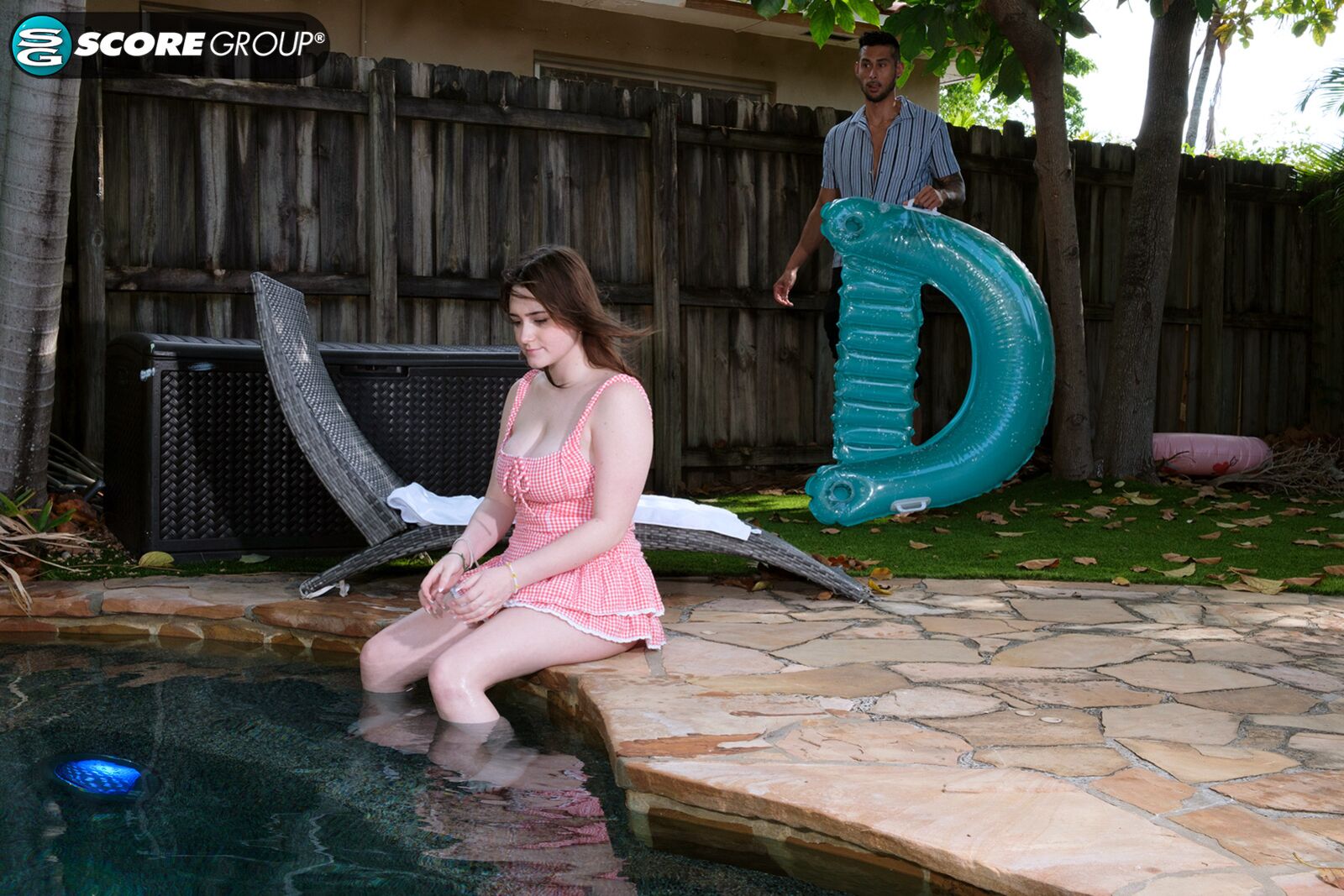 Teen newcomer Lilibet gets her curves worshiped by a stud before he fucks her pussy and jizzes on her DD-cup boobs and face.