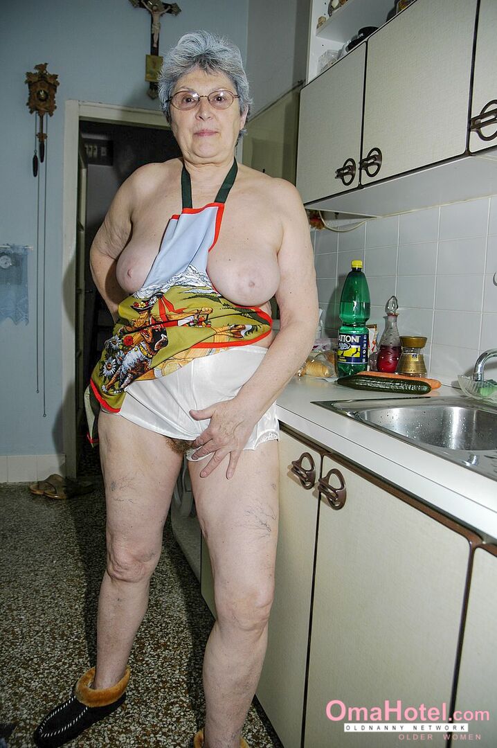 GORGEOUS GRANDMA GETS NAUGHTY DURING HOUSEWORK