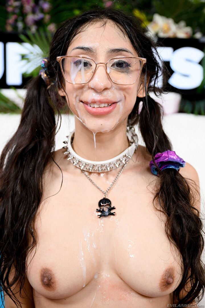 SONA BELLA Deepthroats, Rims, Squirts