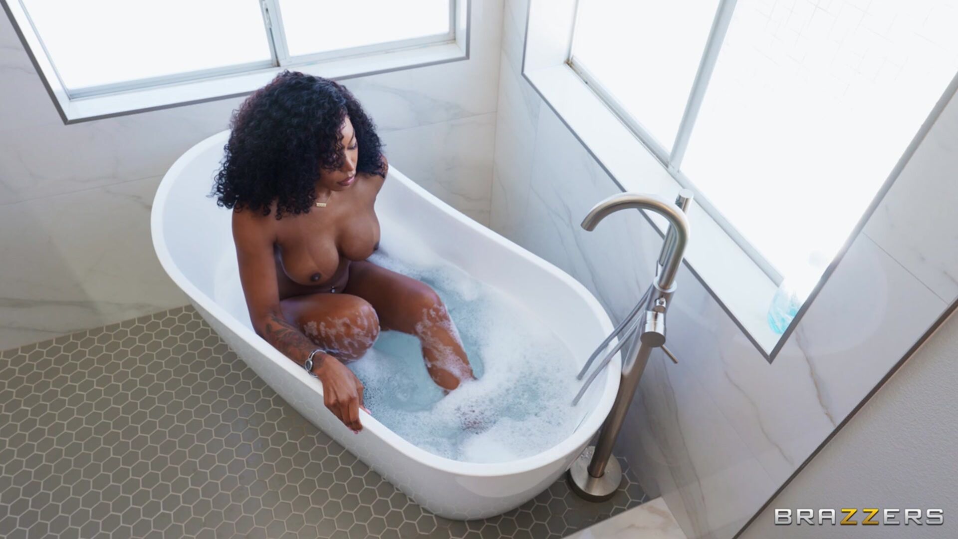 Fucking The Bath Voyeur