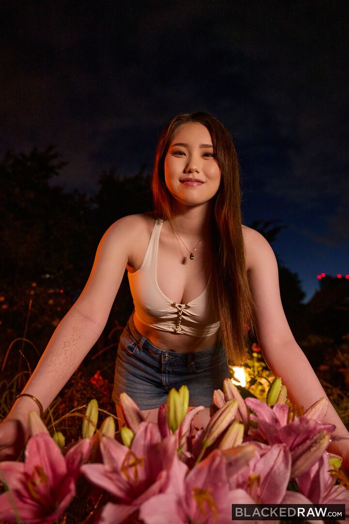 Fun-Sized Hottie Tourist Asuka Tenshi Has BBC Adventure On Vacation