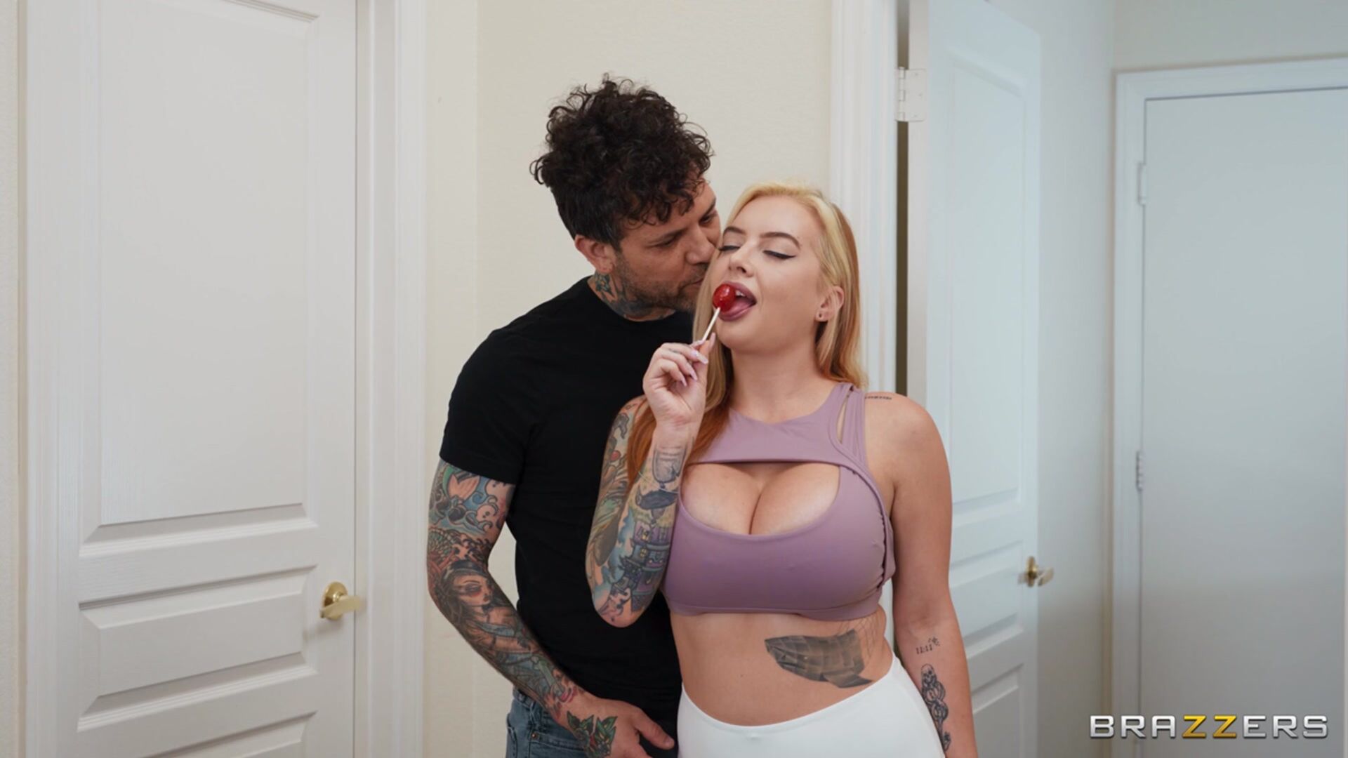 She's Good With Her Mouth