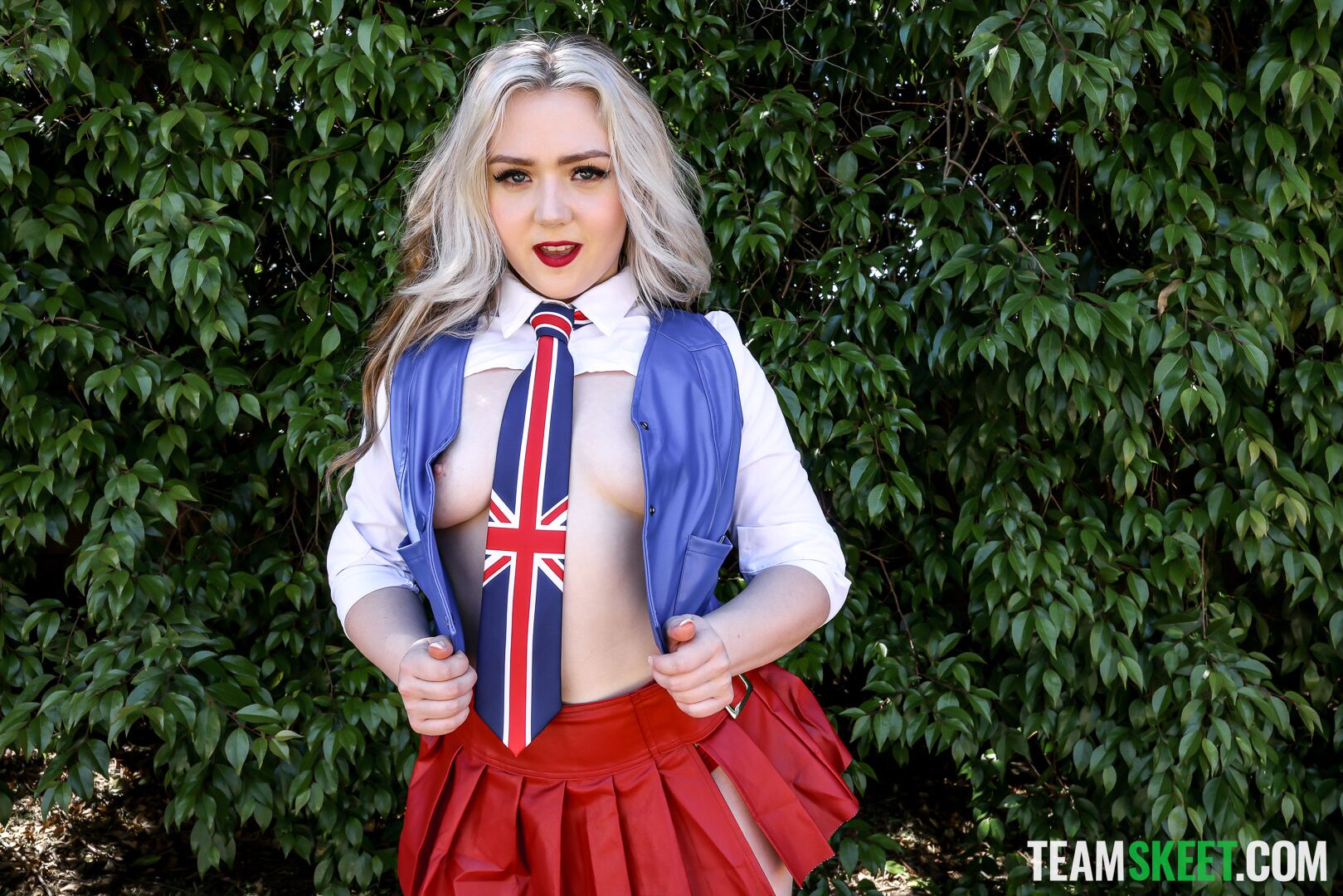 Fuck a Pair of Twins?! Oh, Behave!