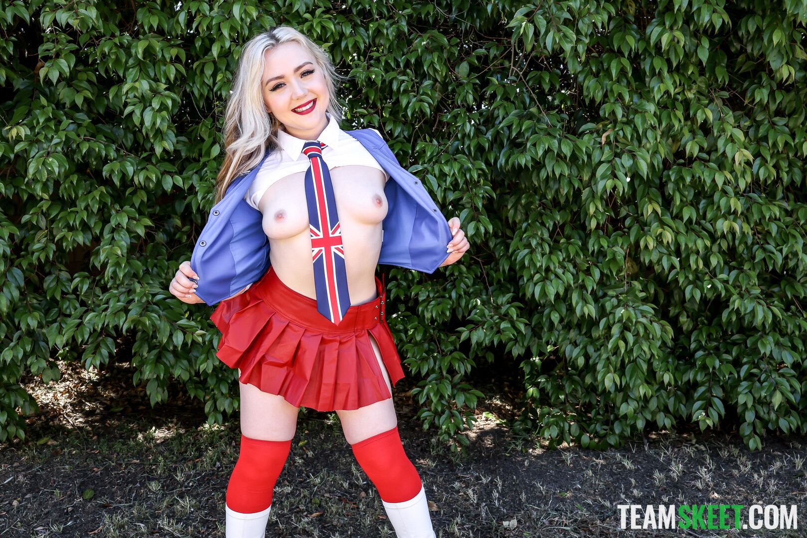 Fuck a Pair of Twins?! Oh, Behave!