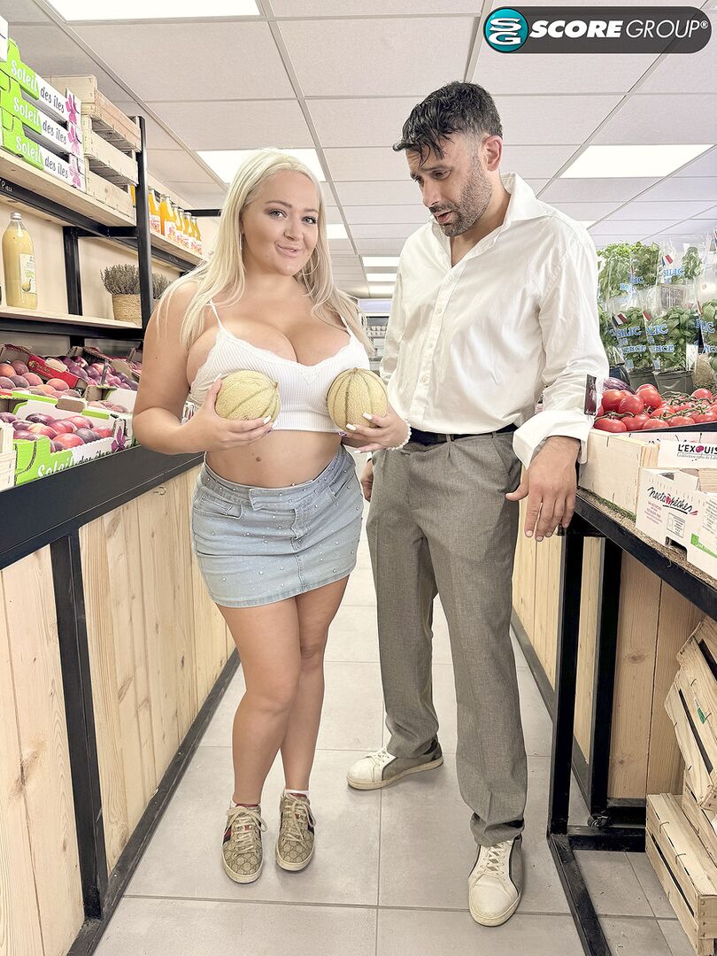 Lana Wolf Shops for the Biggest Melons