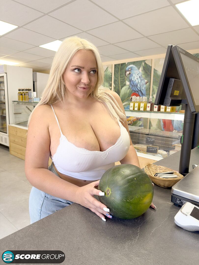 Lana Wolf Shops for the Biggest Melons