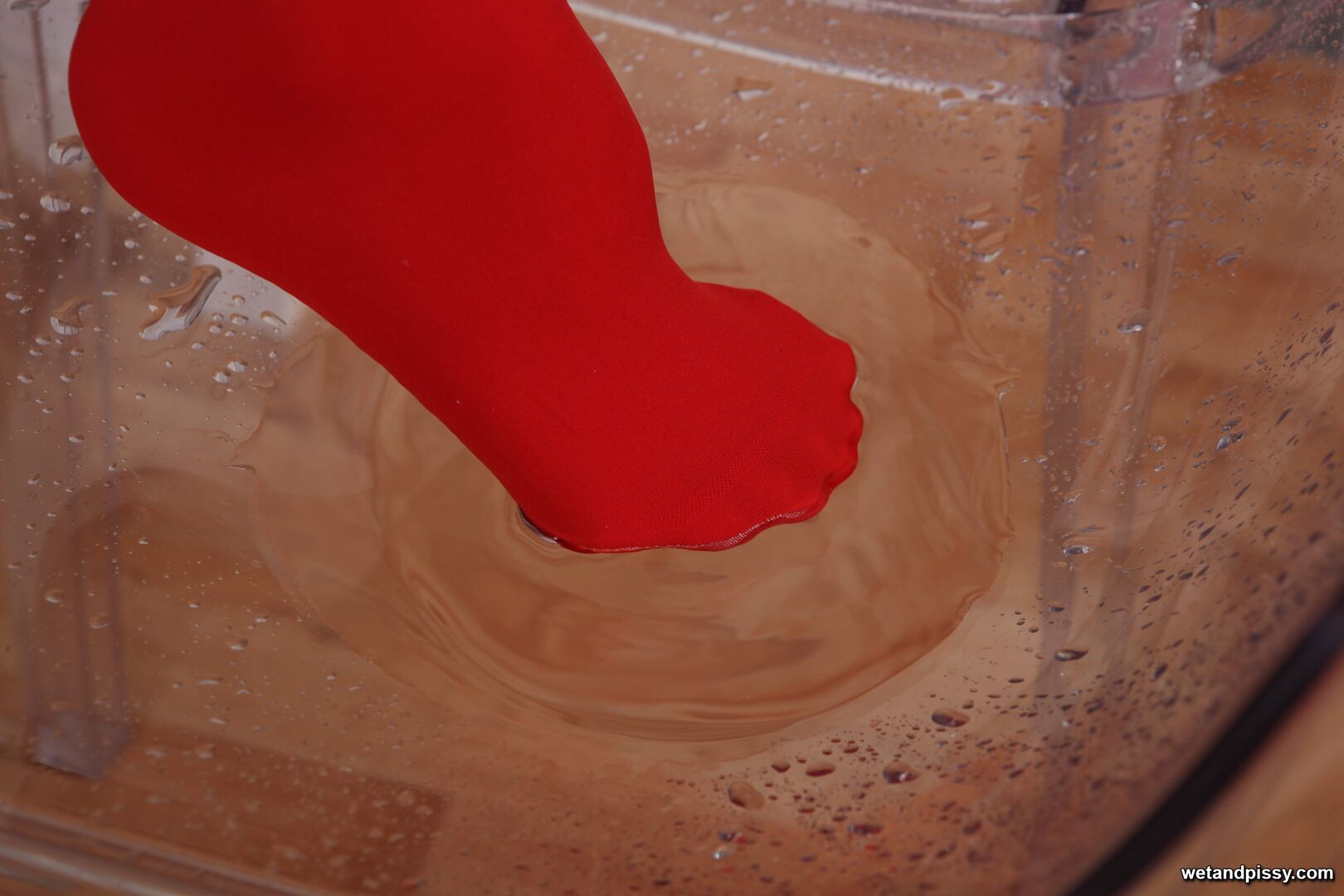 Mia — Red Tights
