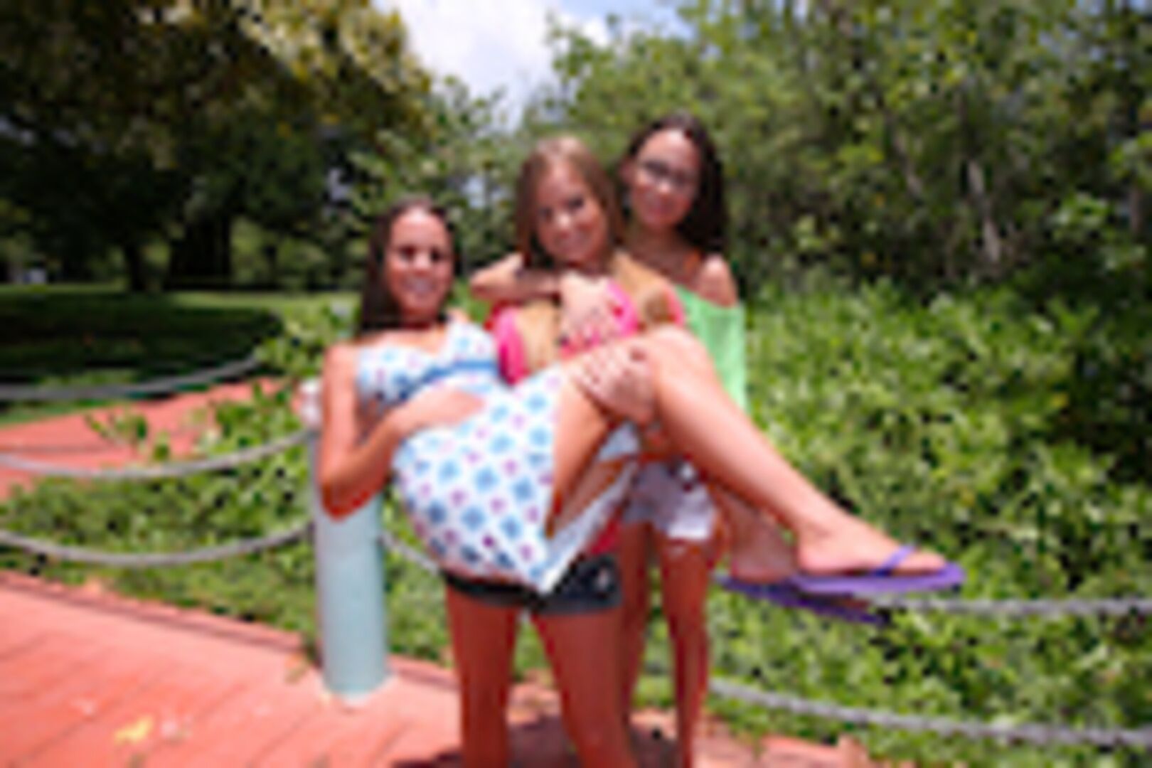 Girl on girl pussy licking