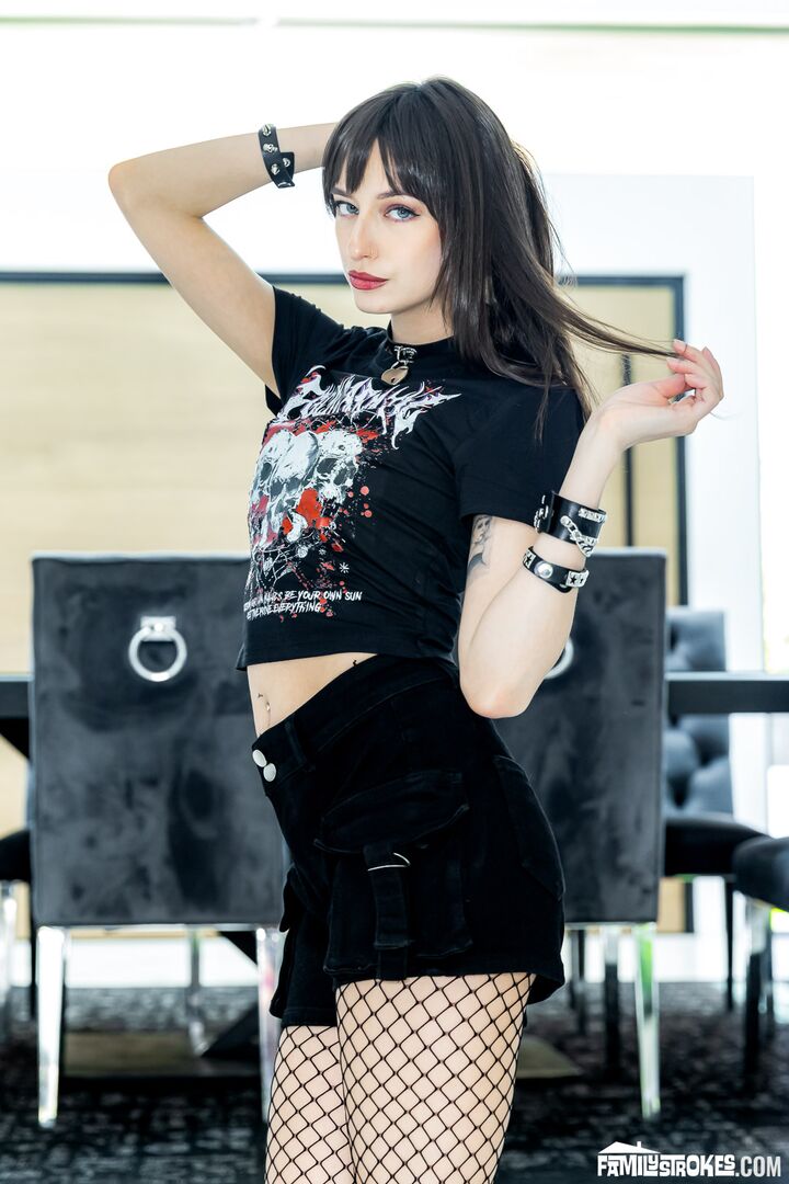 Teaching My Goth Stepdaughter That Daddy Is All She Needs…