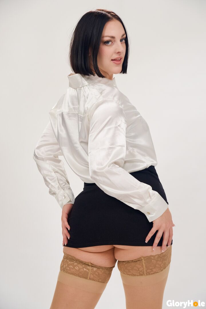 Lucy Lotus Is Looking For a Long Nice Dick