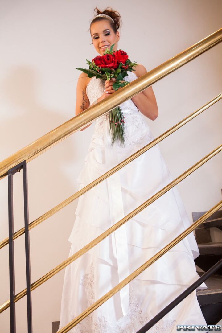 See The Wedding Album of Ferrara Gomez