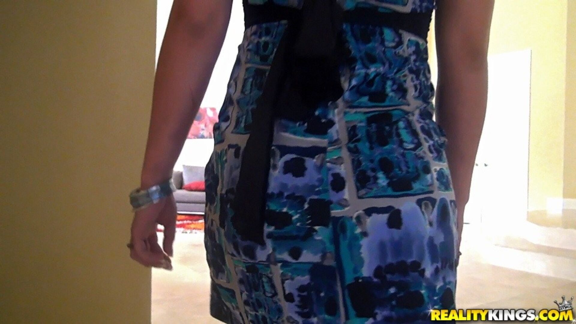 Naughty Nikki 2710