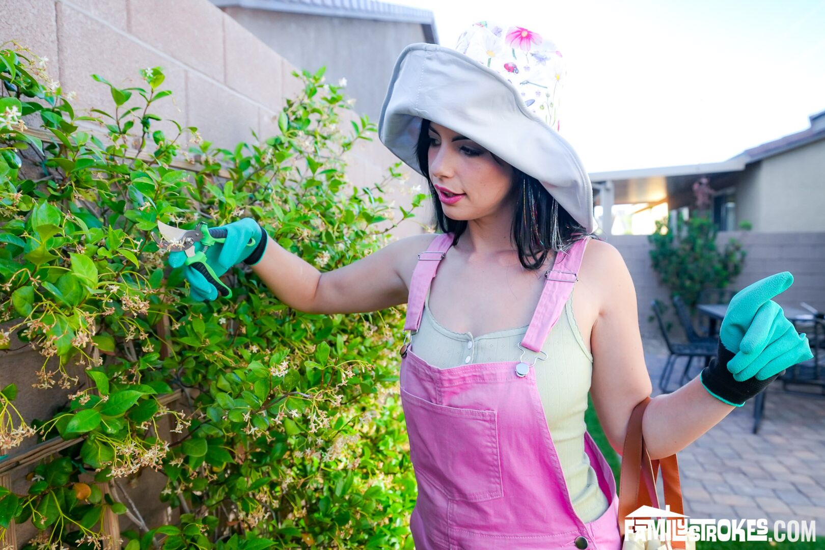 She Won’t Stop Masturbating Until Her Stepbrother Plants His Seed In Her