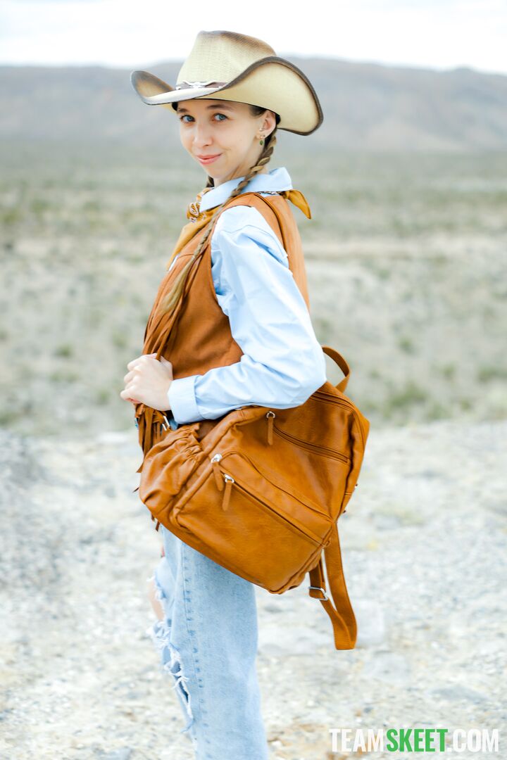 Young Cowgirl Surely Knows How to Ride
