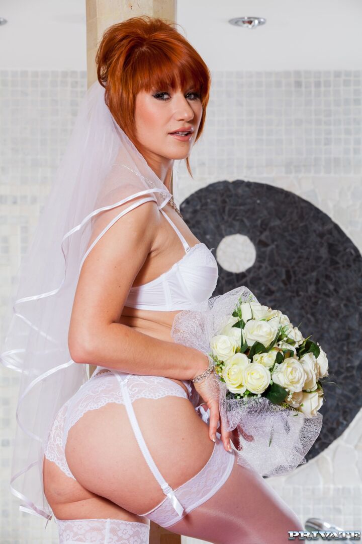 Naughty Redheaded Bride Lucy Bell