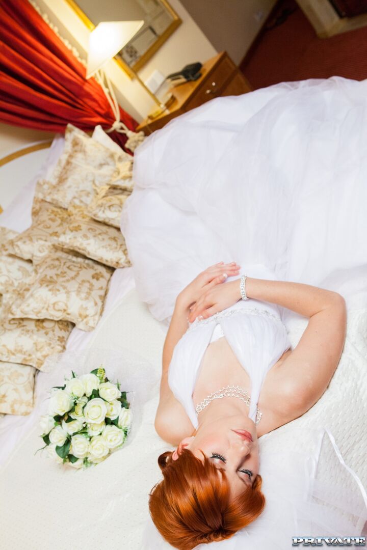 Naughty Redheaded Bride Lucy Bell
