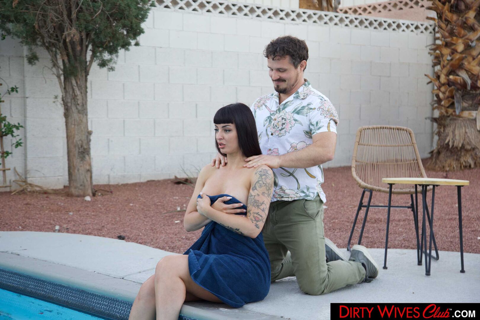 Sex starved Wife Charlie Valentine uses hired poolguy's pool noodle for some fun