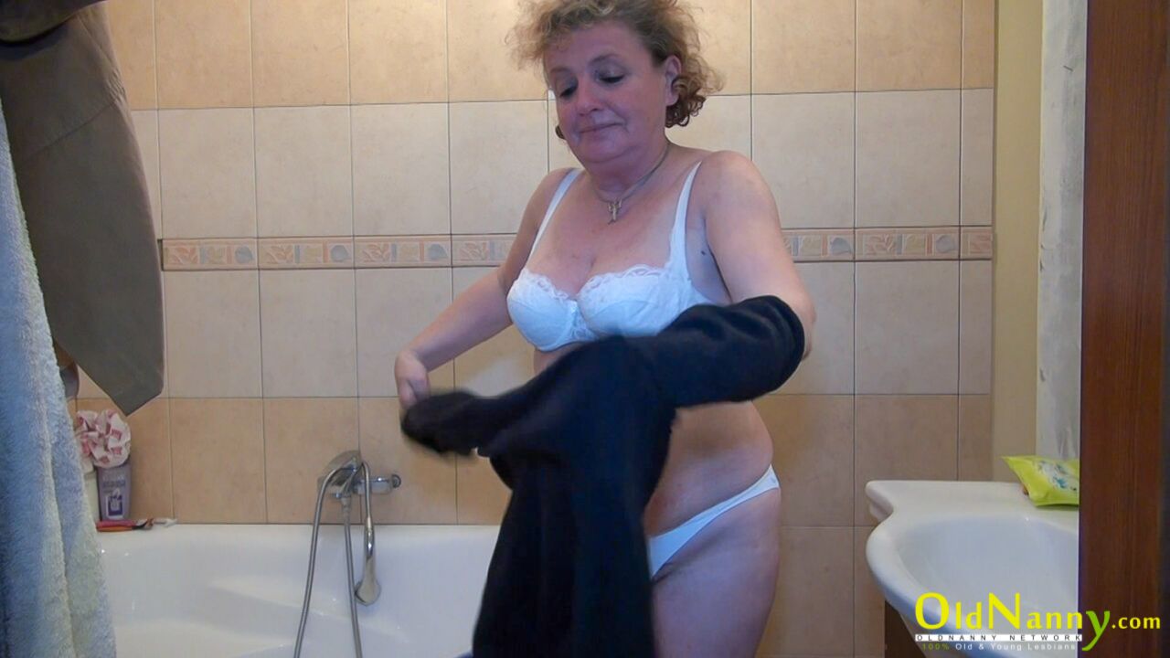 ALONE AND HORNY IN SHOWER